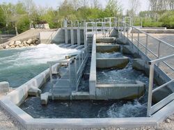 Passe à poisson sur un ouvrage hydraulique du réseau des Sorgues © Jean-Guillaume Lacas