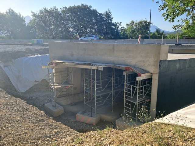 Travaux sur un ouvrage hydraulique à proximité du giratoire d'Aiglun