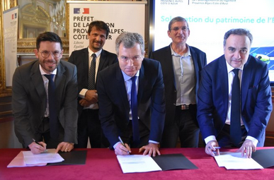 Signature des baux d'occupation temporaire de toitures