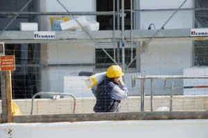 Construction d’un immeuble de logements collectifs (BBC) (© Bernard Suard/METL-MEDDE)