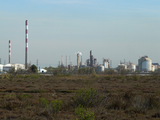 Industries à Fos-sur-mer. (© Joël Bourideys/DREAL PACA)