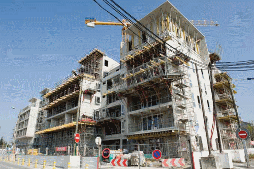 Immeuble de logements collectifs (Bâtiment Basse Consommation) en construction (© Bernard Suard/METL-MEDDE)